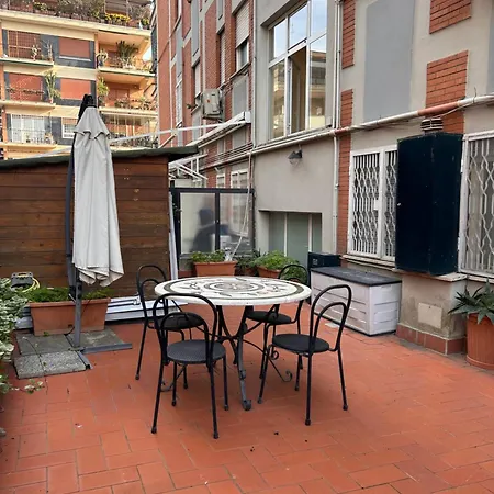 Icona Studio Monteverde מלון